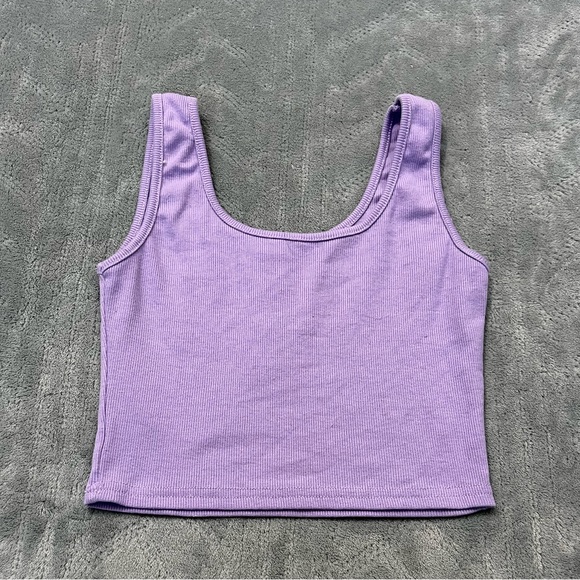 Heart Button Lavender Crop Top - Picture 6 of 8